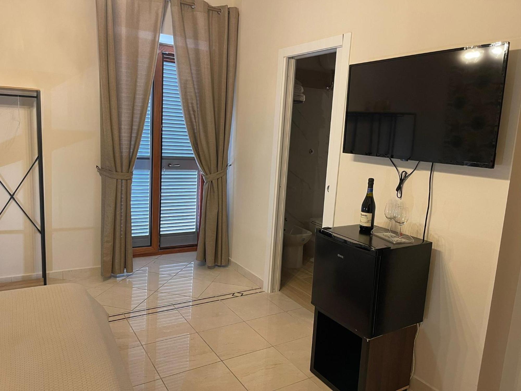 Nana Home Неаполь Экстерьер фото